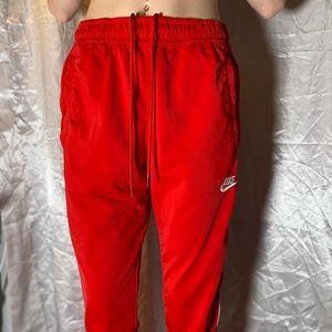 SMALL RED NIKE SWEATPANTS